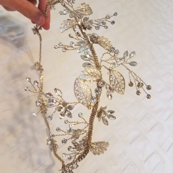 Gold Floral Headpiece - Picture 11 of 14